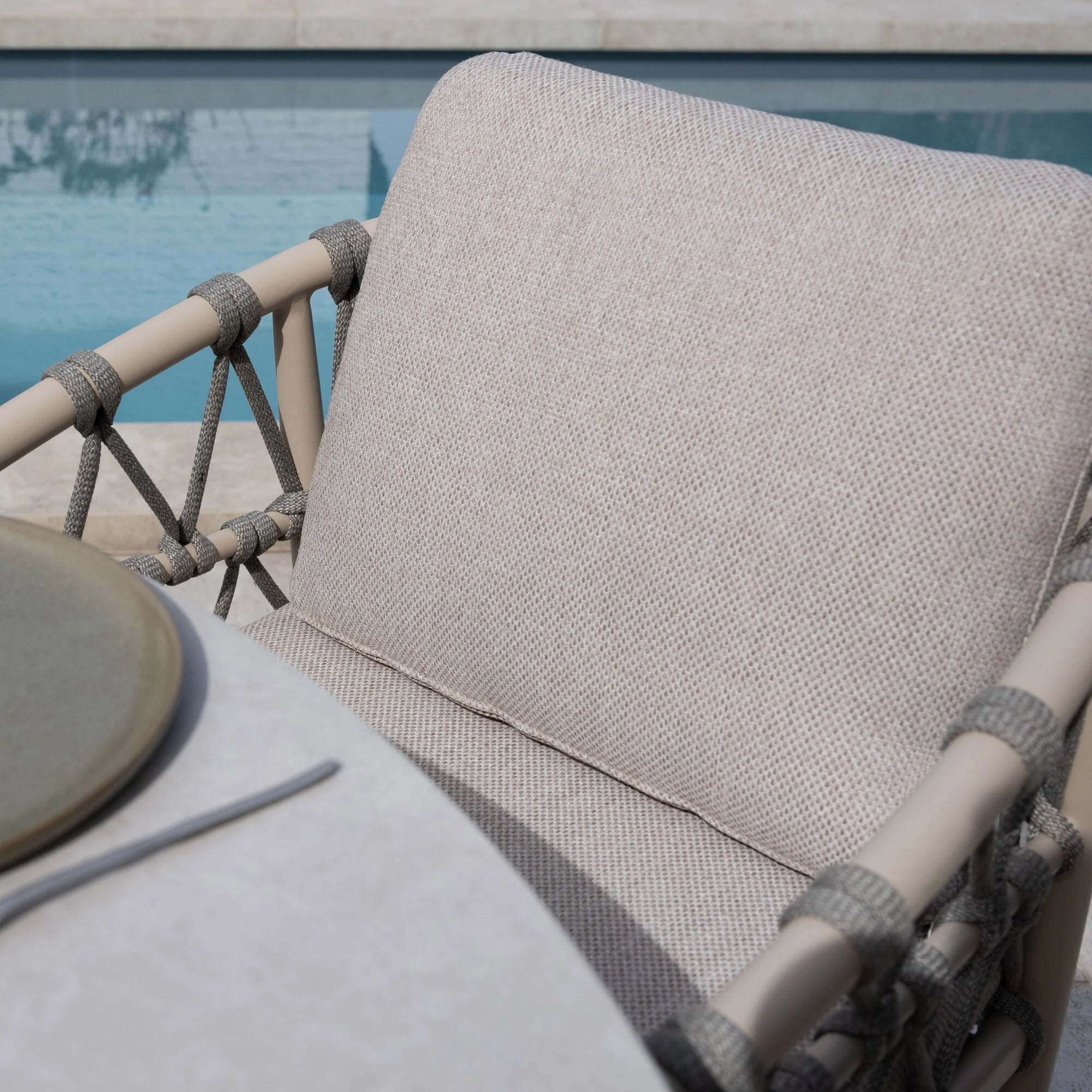 4 Seasons Outdoor Piacenza 4 Seat with Manolo 75cm Ceramic Dining Table