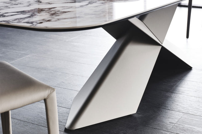 Cattelan Italia Tyron Keramik Barrel-Shaped Dining Table – 300x120x74h