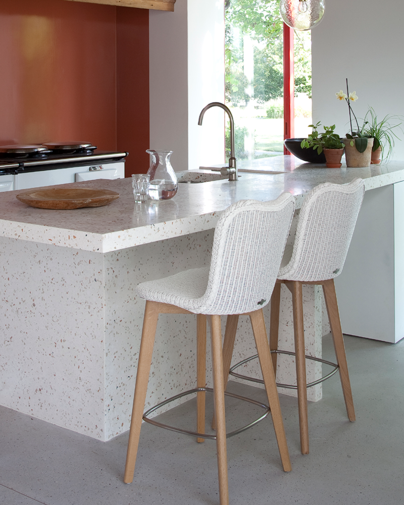 PROMO: LILY COUNTER STOOL OAK BASE PURE WHITE