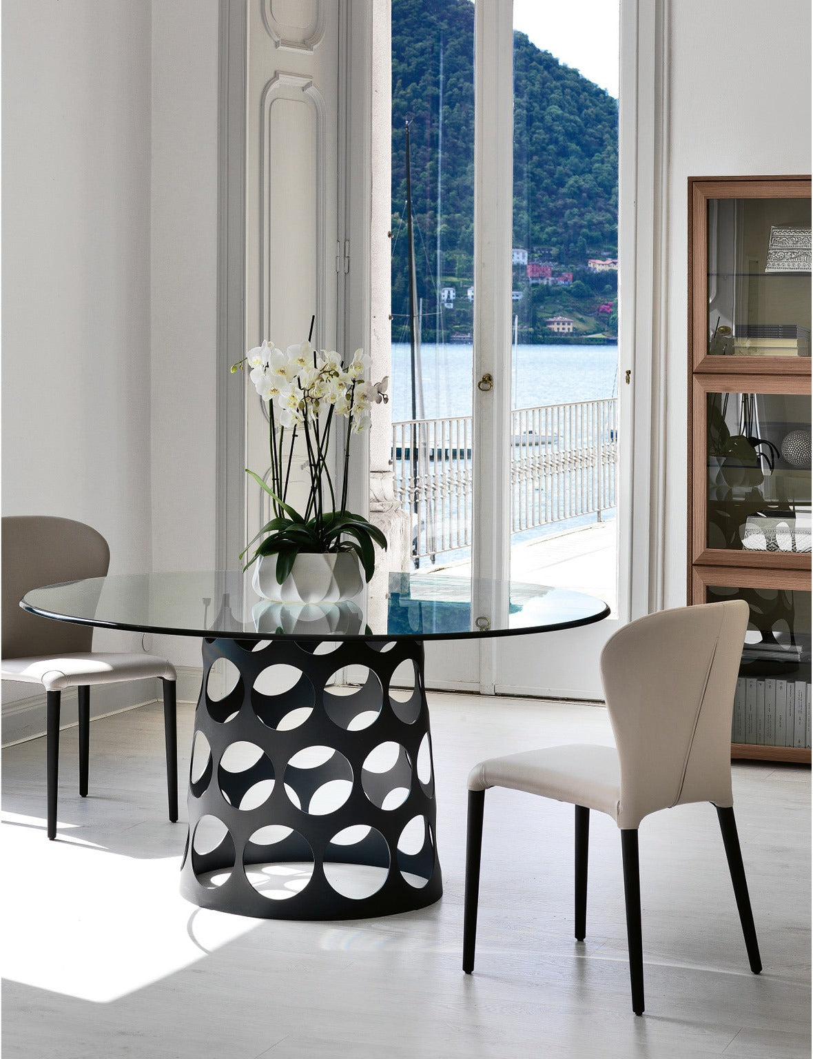 Porada Jean Round Dining Table