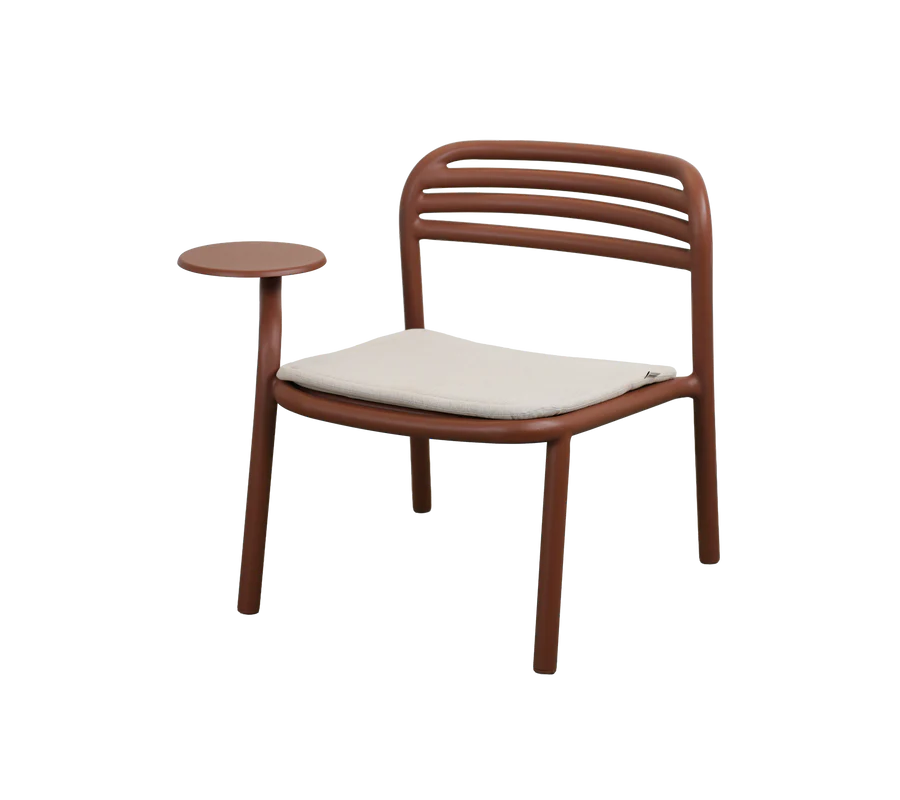 Cane-line Bliss Lounge Chair with Side Table on Right
