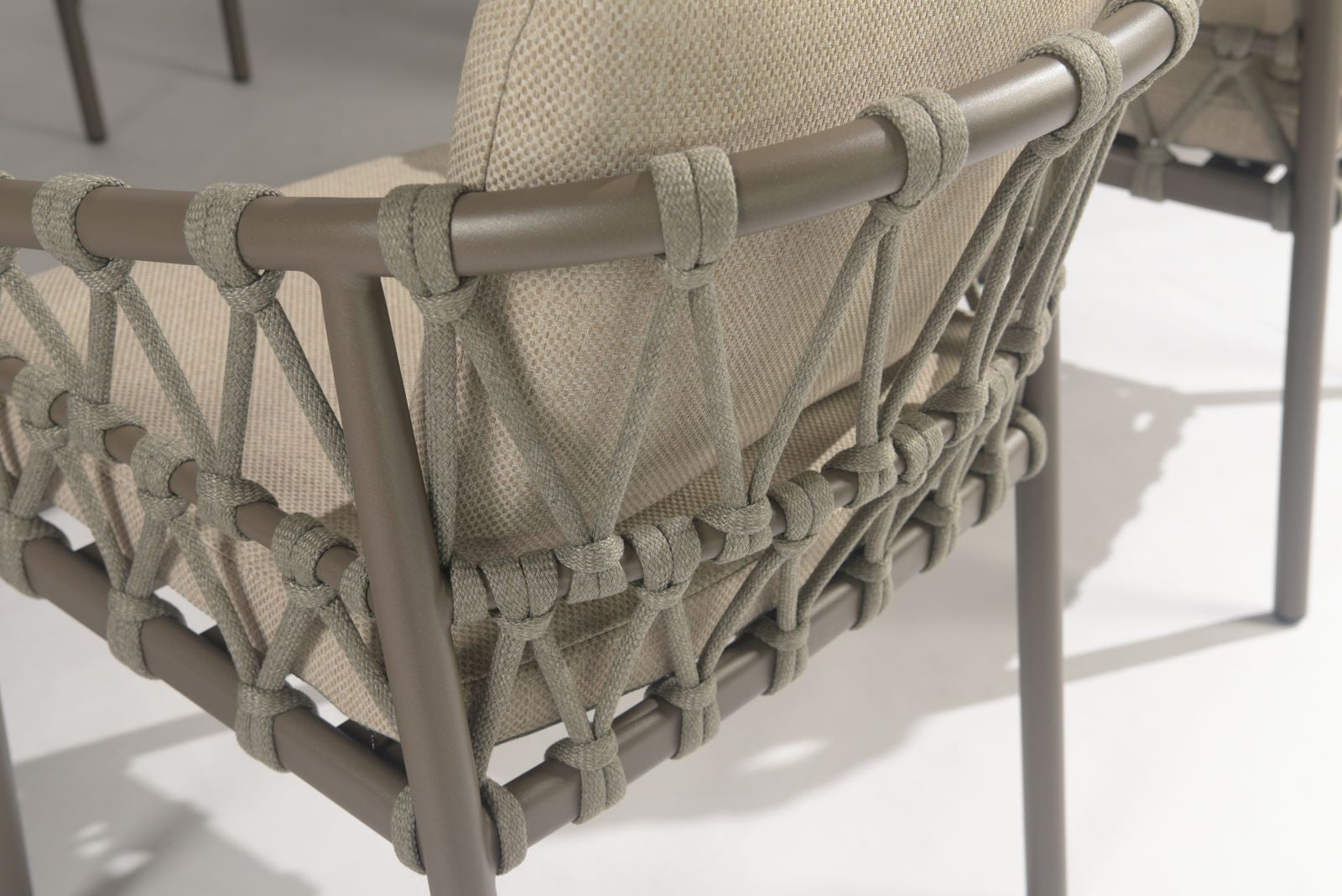 4 Seasons Outdoor Piacenza terre dining chair with 2 cushions