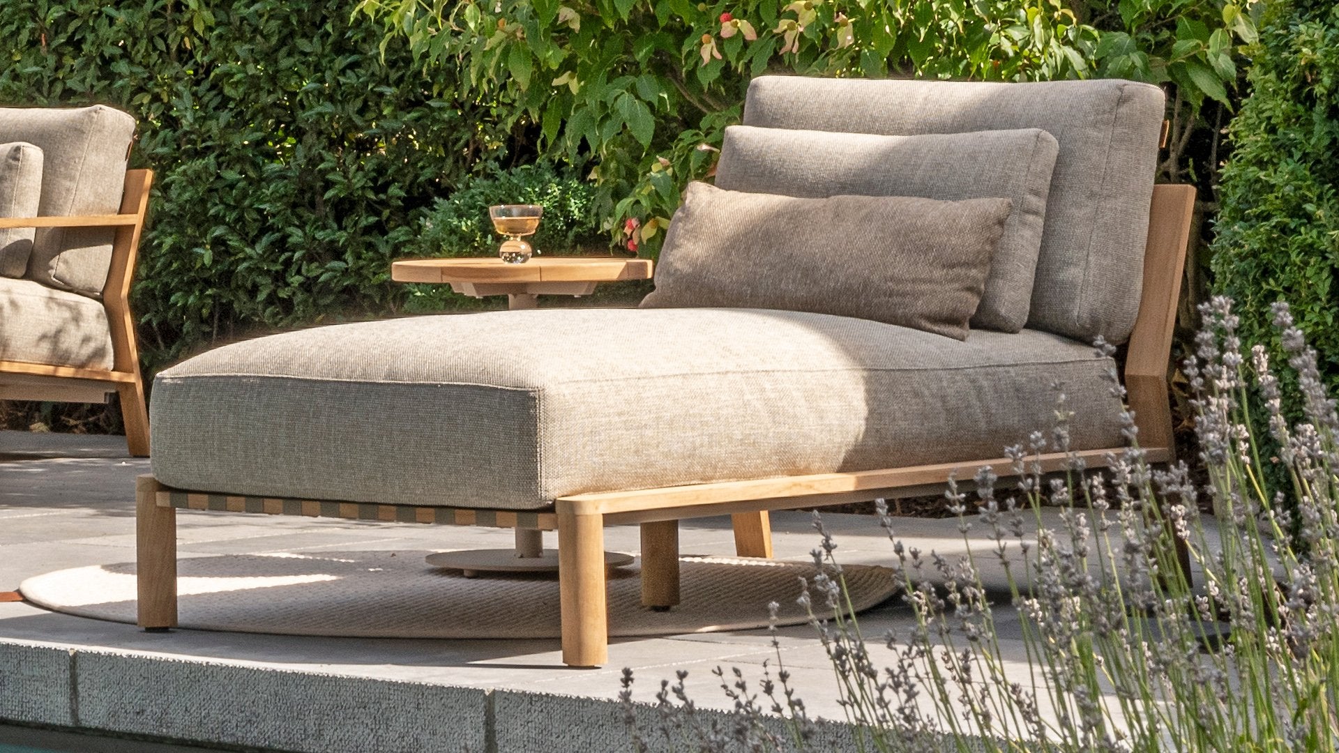 4 Seasons Outdoor Lucas Daybed with Volta Side Table