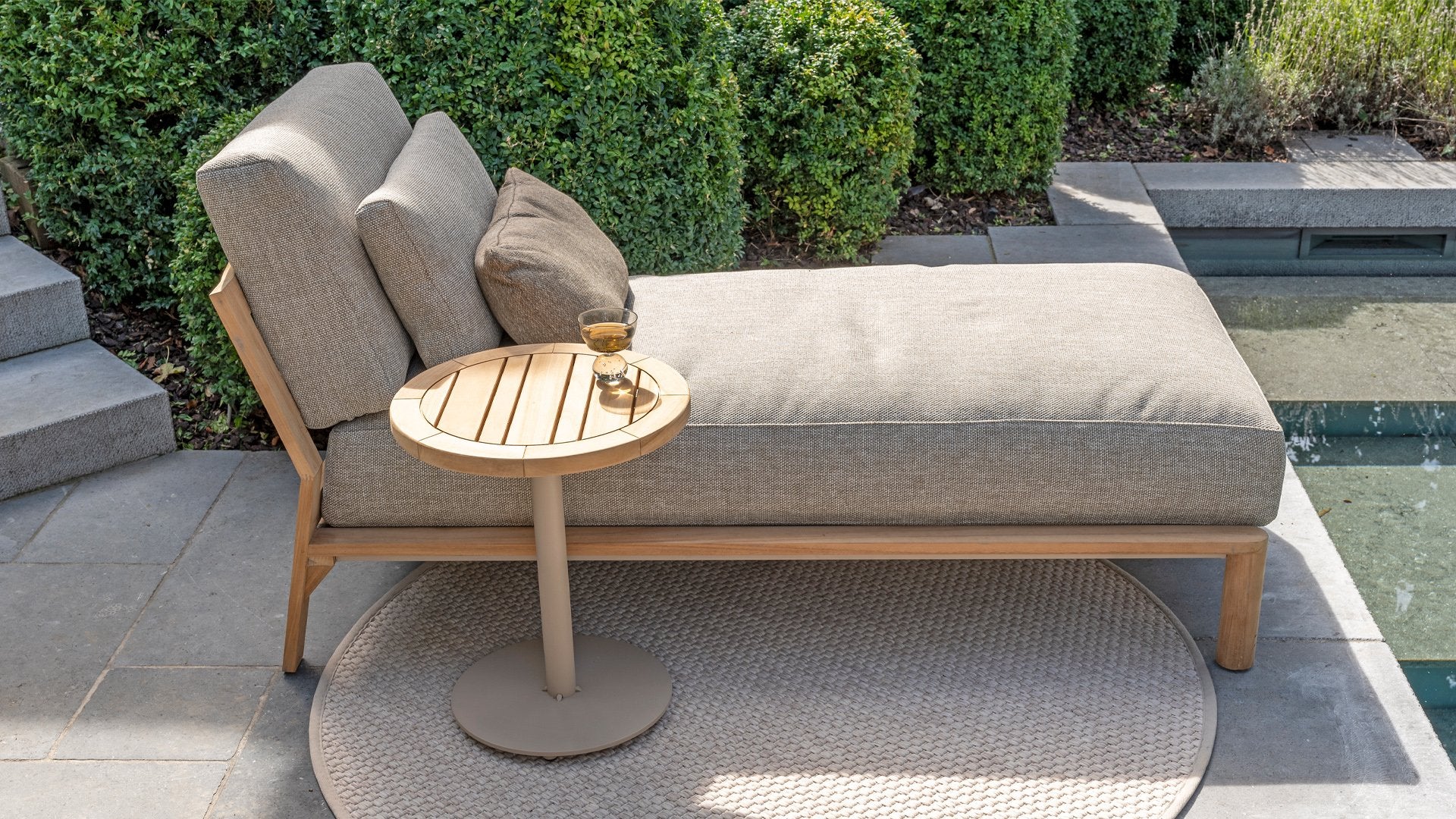 4 Seasons Outdoor Lucas Daybed with Volta Side Table