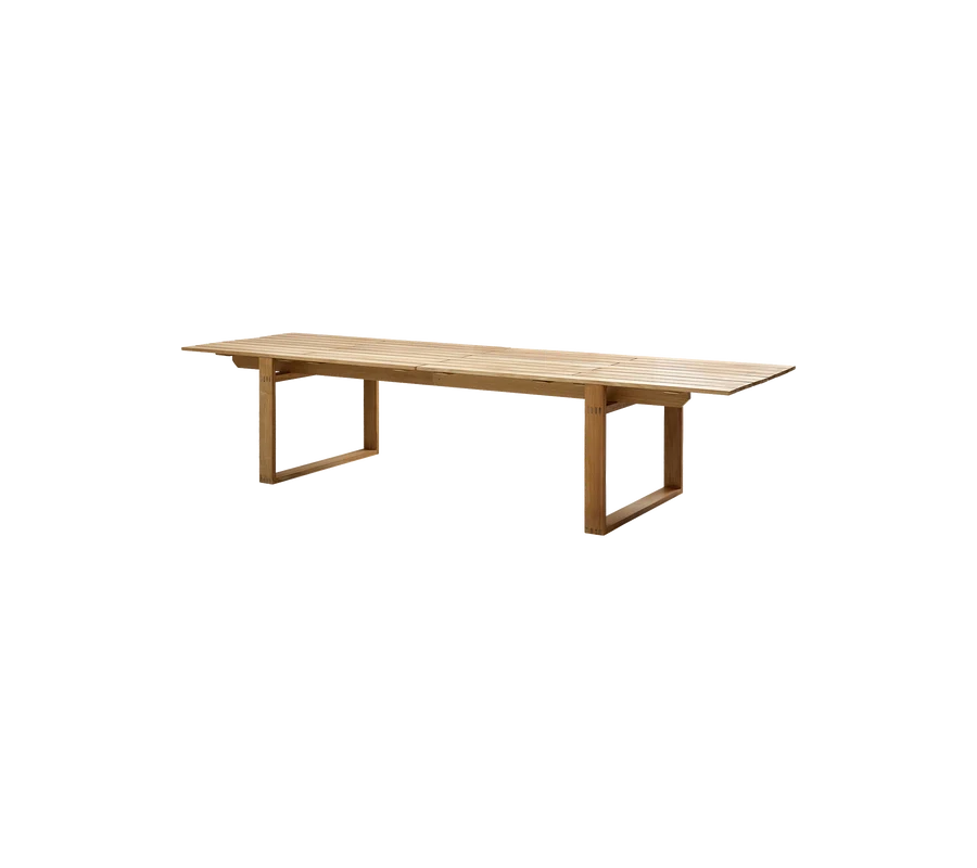 Cane-line Endless dining tables