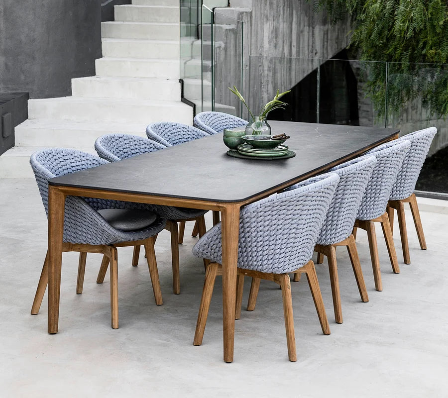Cane-line Aspect dining tables