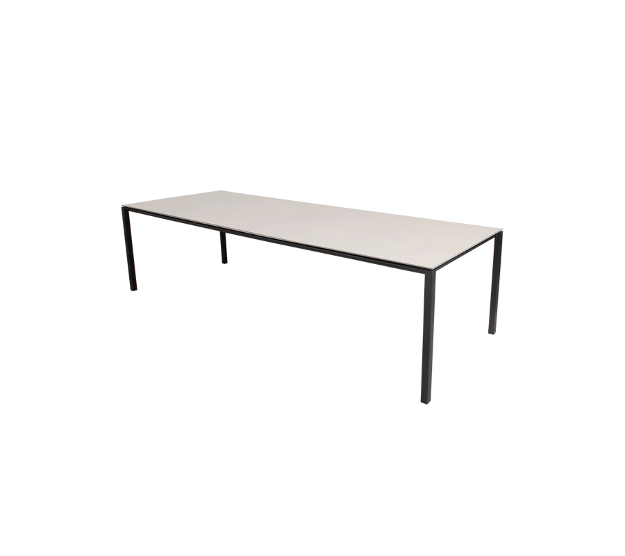 Cane-line Pure dining tables
