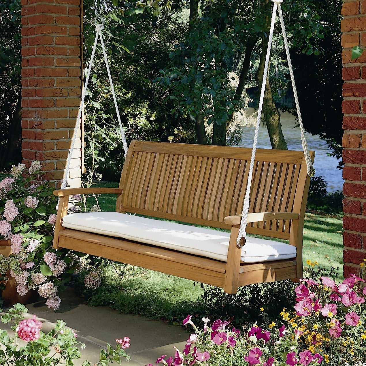 Barlow Tyrie Monaco Swing Seat 150