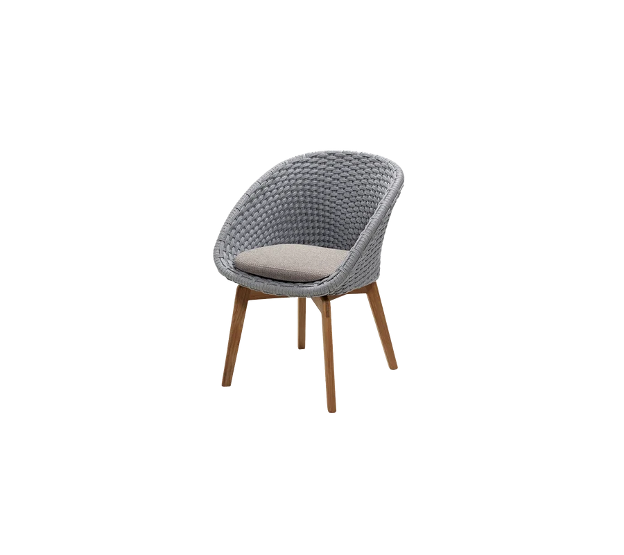 Cane-line Peacock Chair with Teak Legs