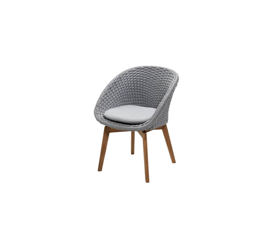Cane-line Peacock Chair with Teak Legs