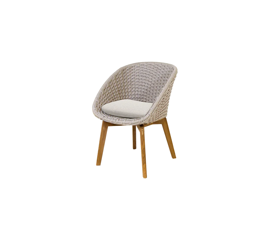 Cane-line Peacock Chair with Teak Legs