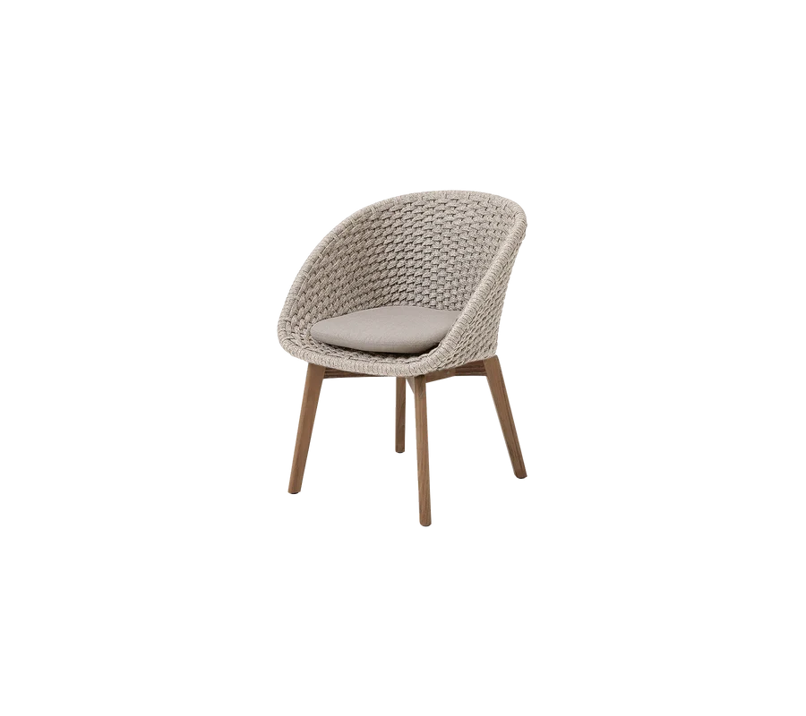 Cane-line Peacock Chair with Teak Legs