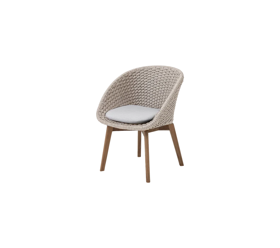 Cane-line Peacock Chair with Teak Legs