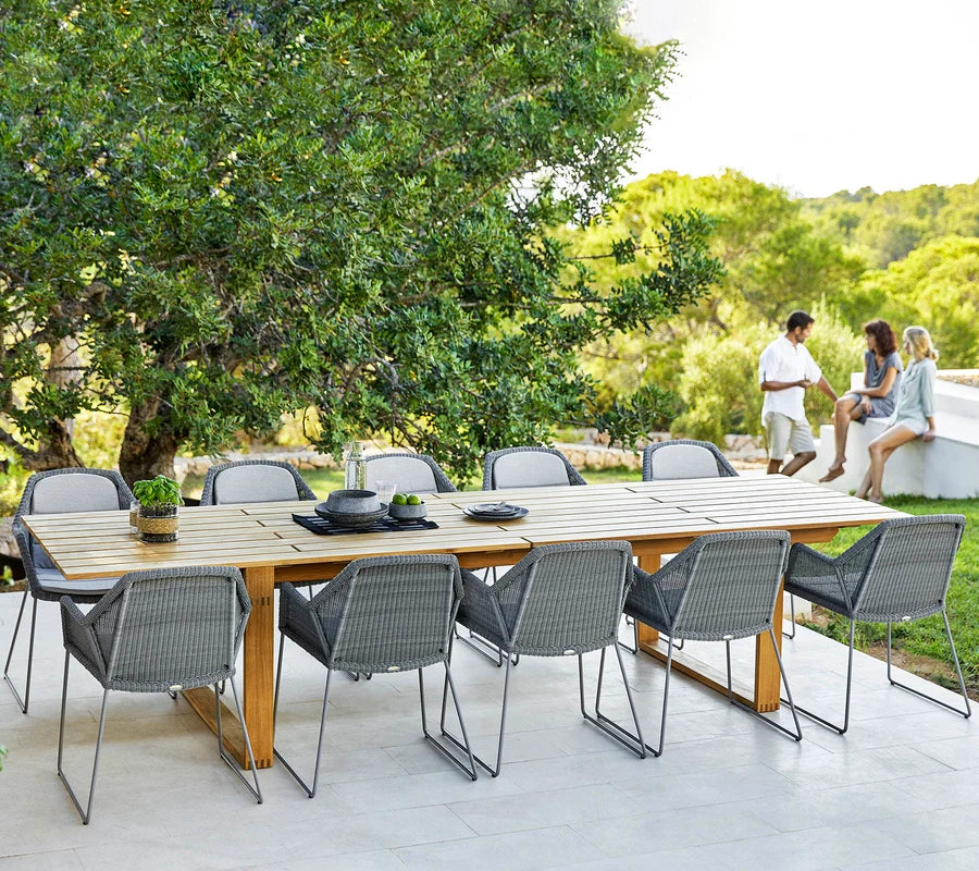 Cane-line Endless dining tables