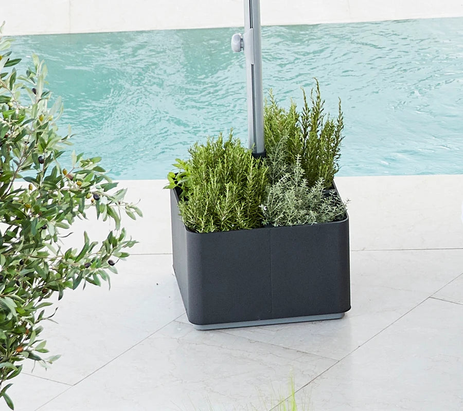 Cane-line Grow parasol base with wheels