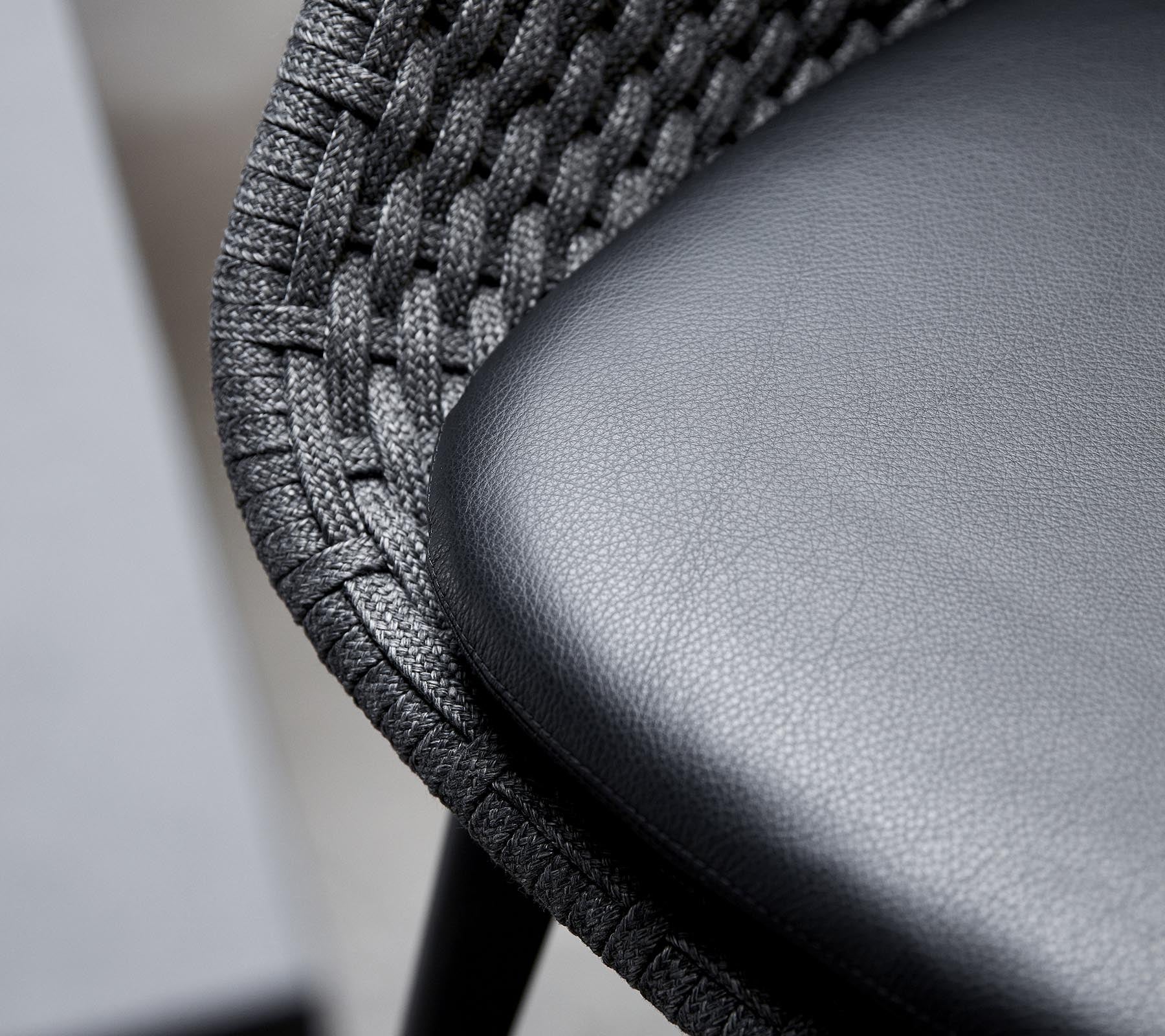 Cane-line Peacock Chair with Black Teak Legs Indoor