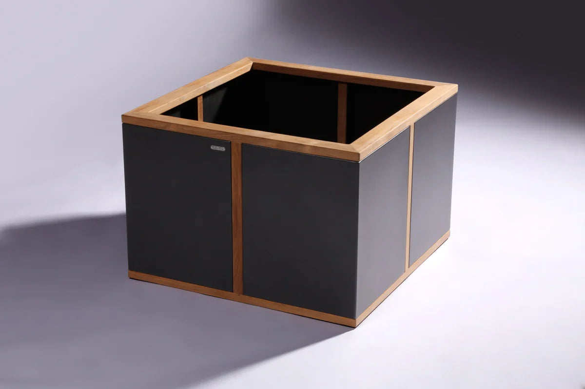 Barlow Tyrie Aura Planter 65