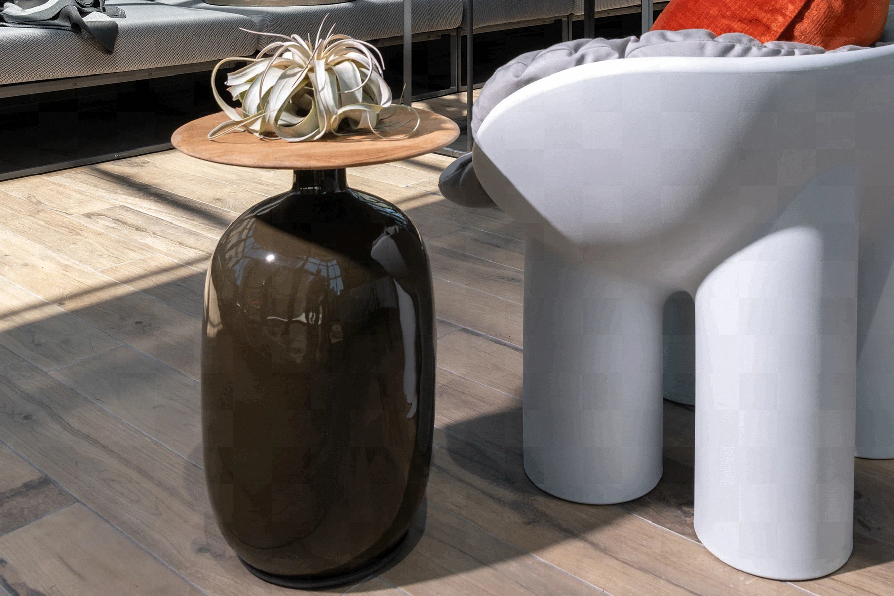 Gloster Blow Low Side Table