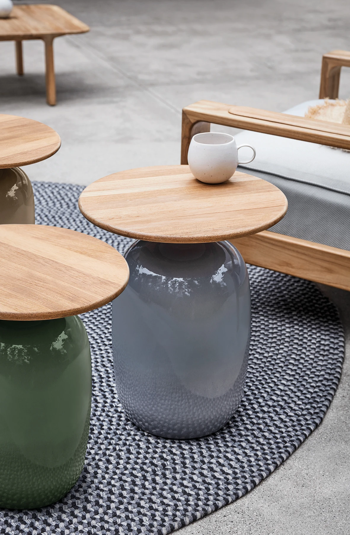 Gloster Blow Low Side Table
