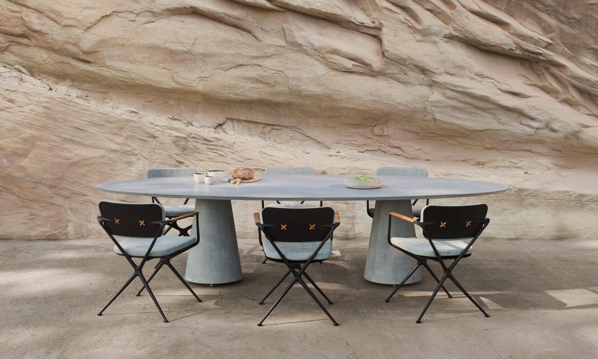Exes Table 220x120cm Alu Legs Sand - Table Top Ceramic Pearl Grey