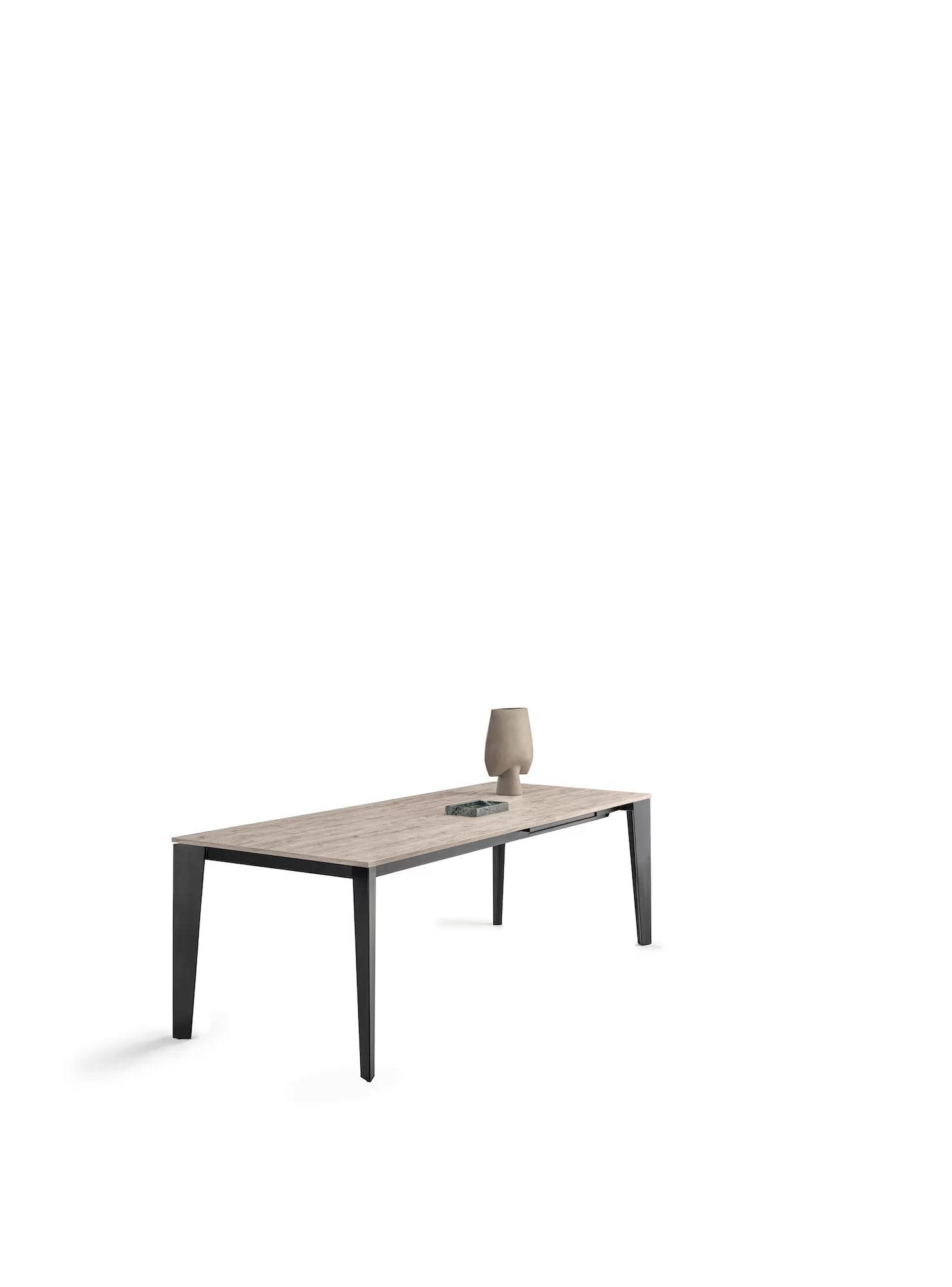 Cruz Xxl Table With Extensions And Lacquered Metal Frame