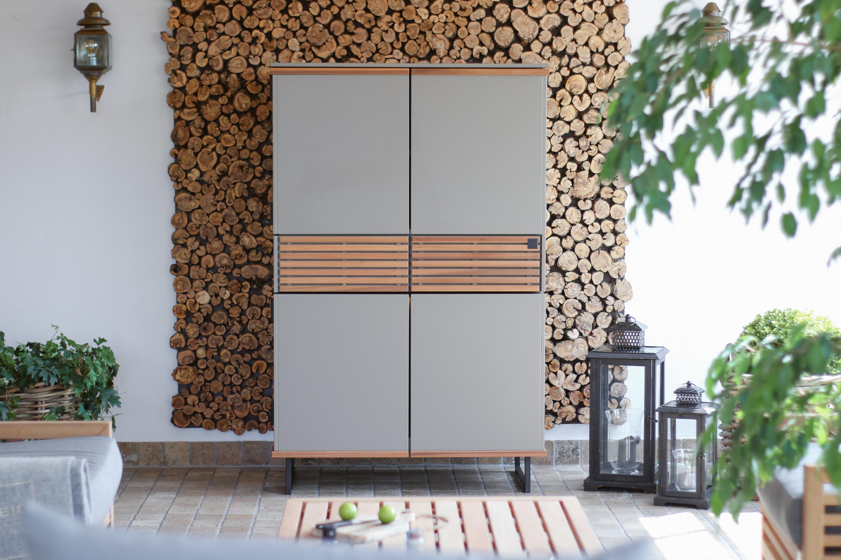 CUBIC Bar In A Cupboard