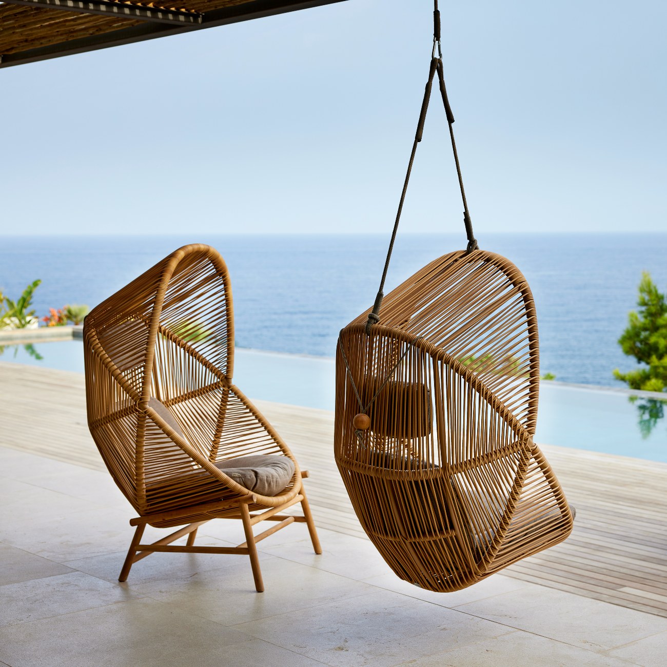 Cane-line Hive Lounge Chair W/Teak Legs