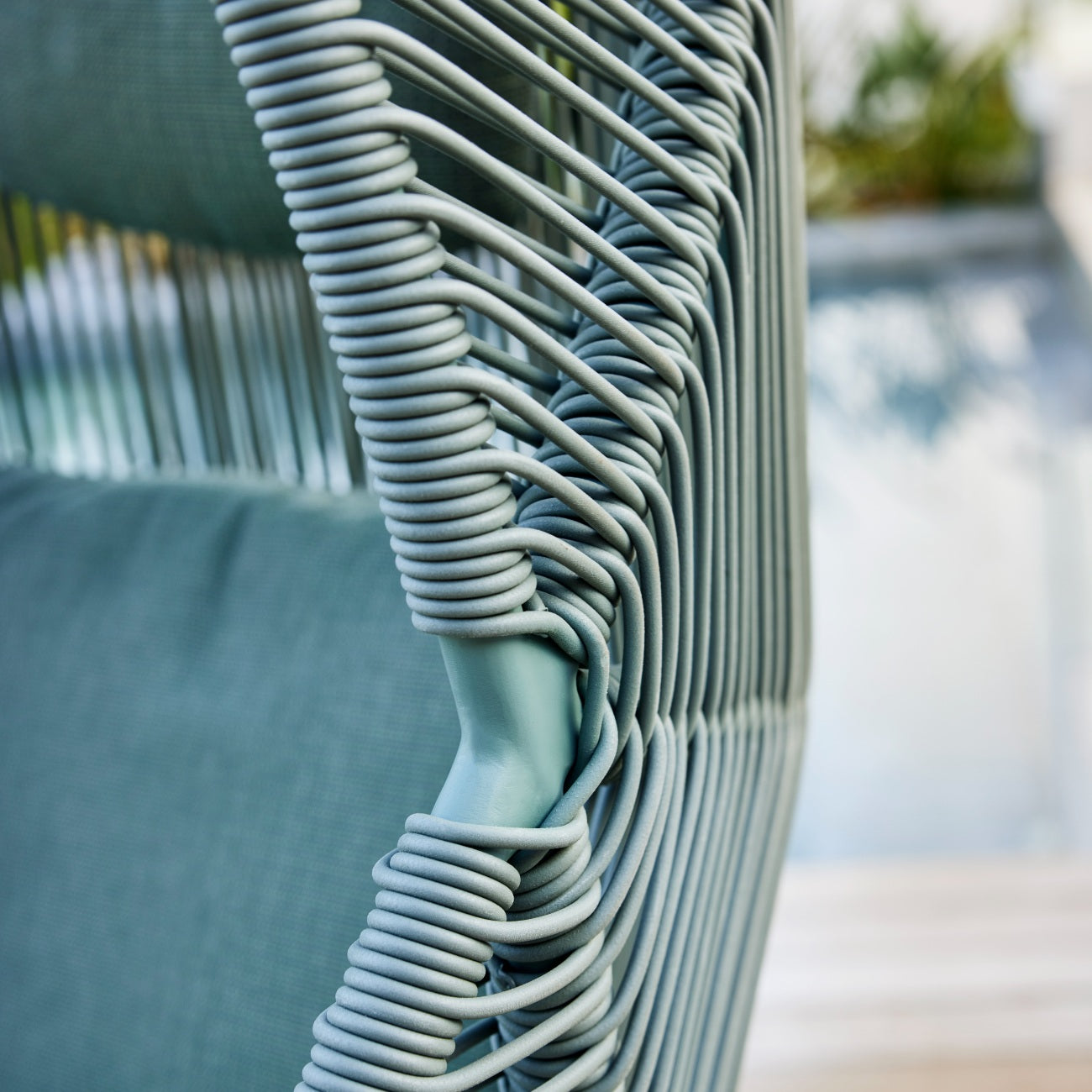 Cane-line Hive Lounge Chair W/Teak Legs