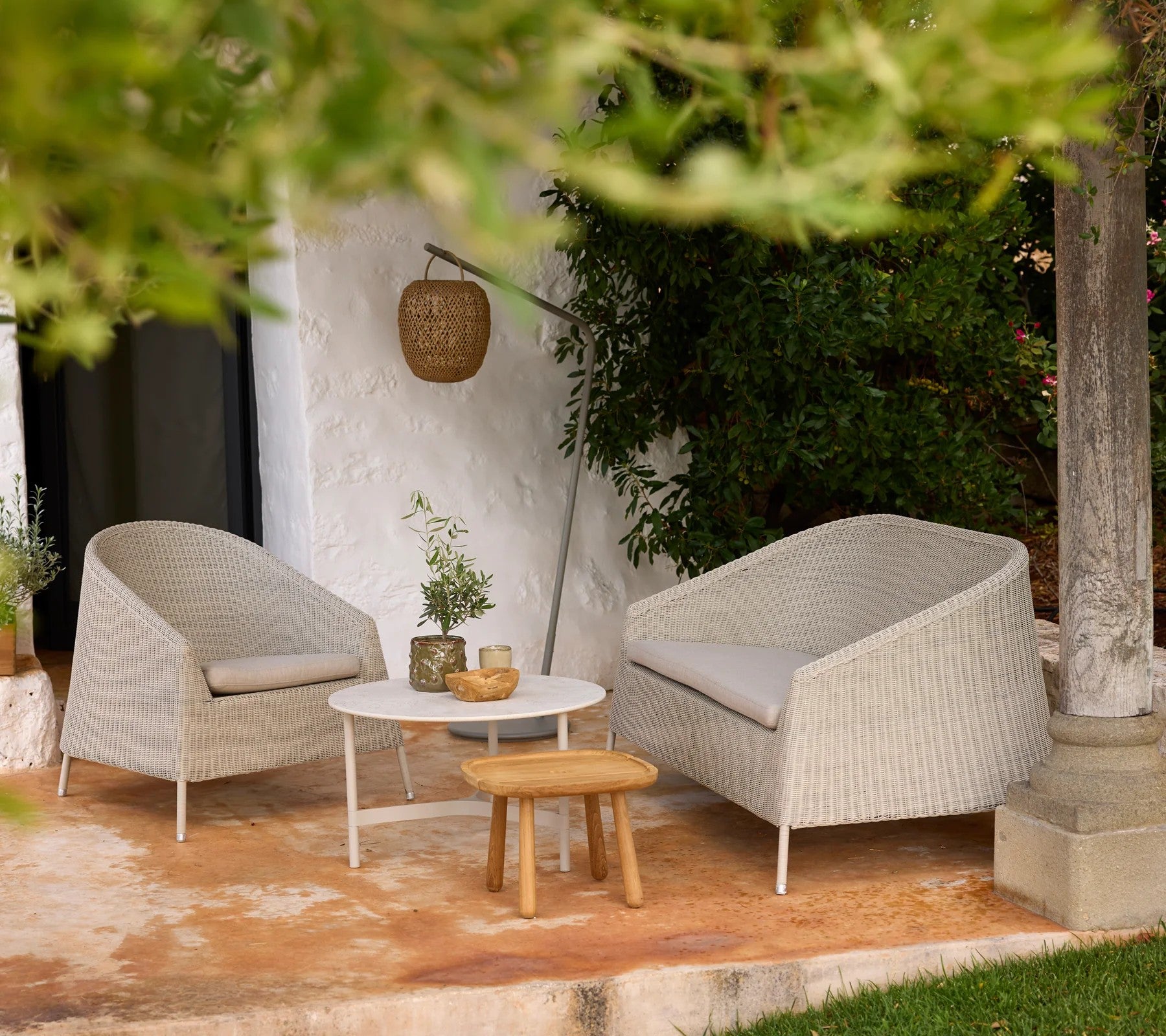 Cane-line Kingston 2-Seater Sofa, Stackable