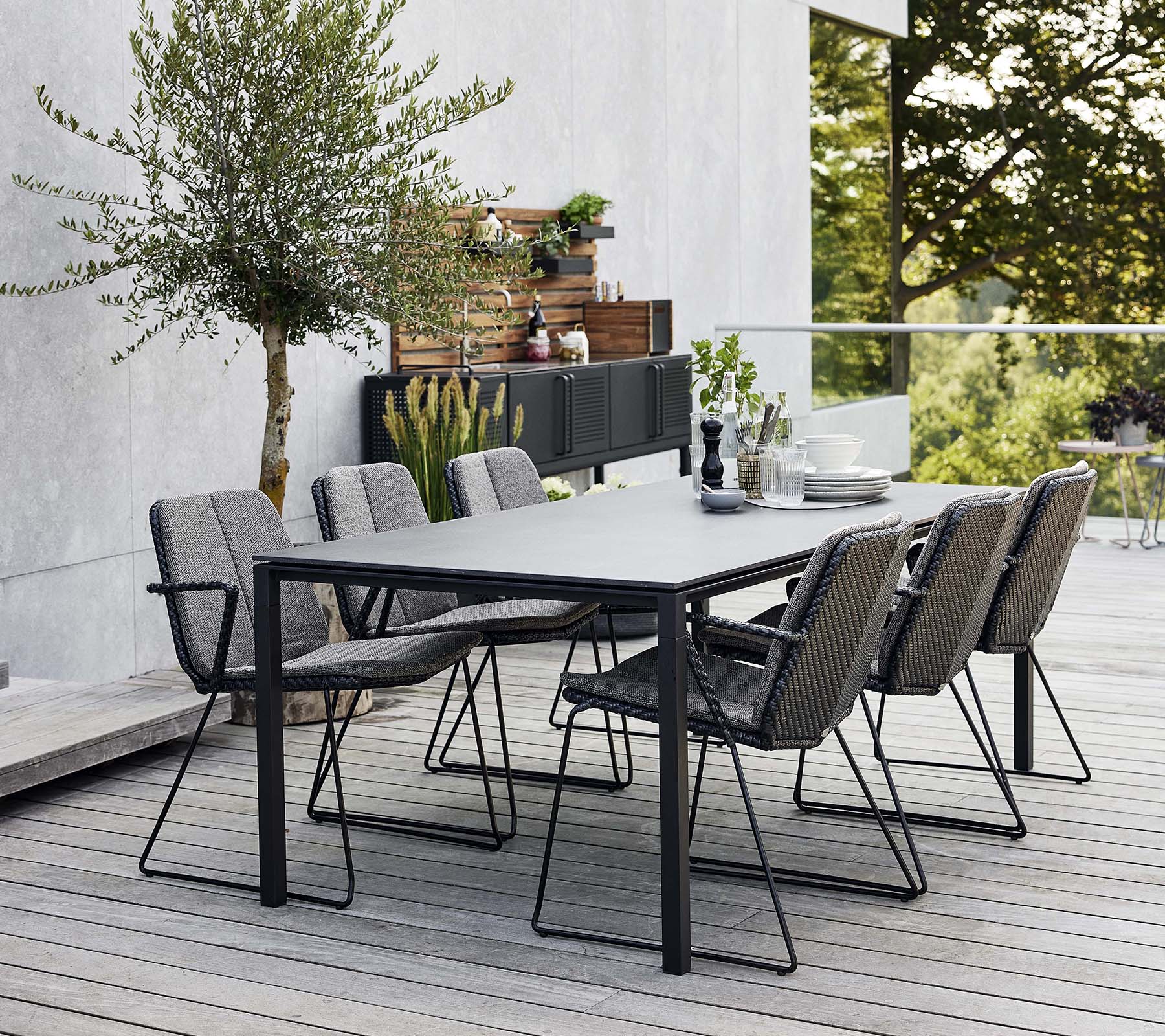 Cane-line Vision Armchair Stackable