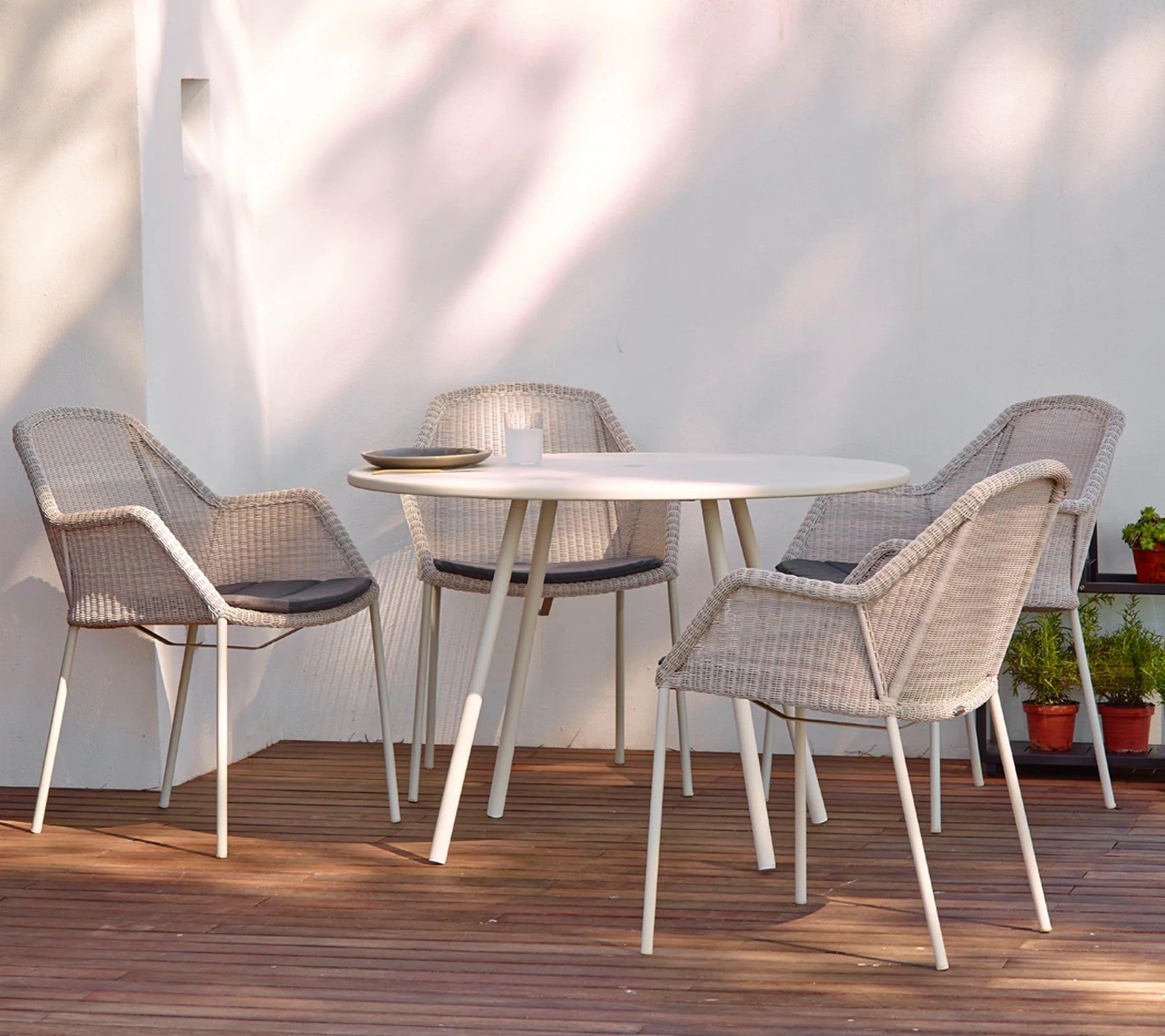 Cane-line Breeze Stackable Chair