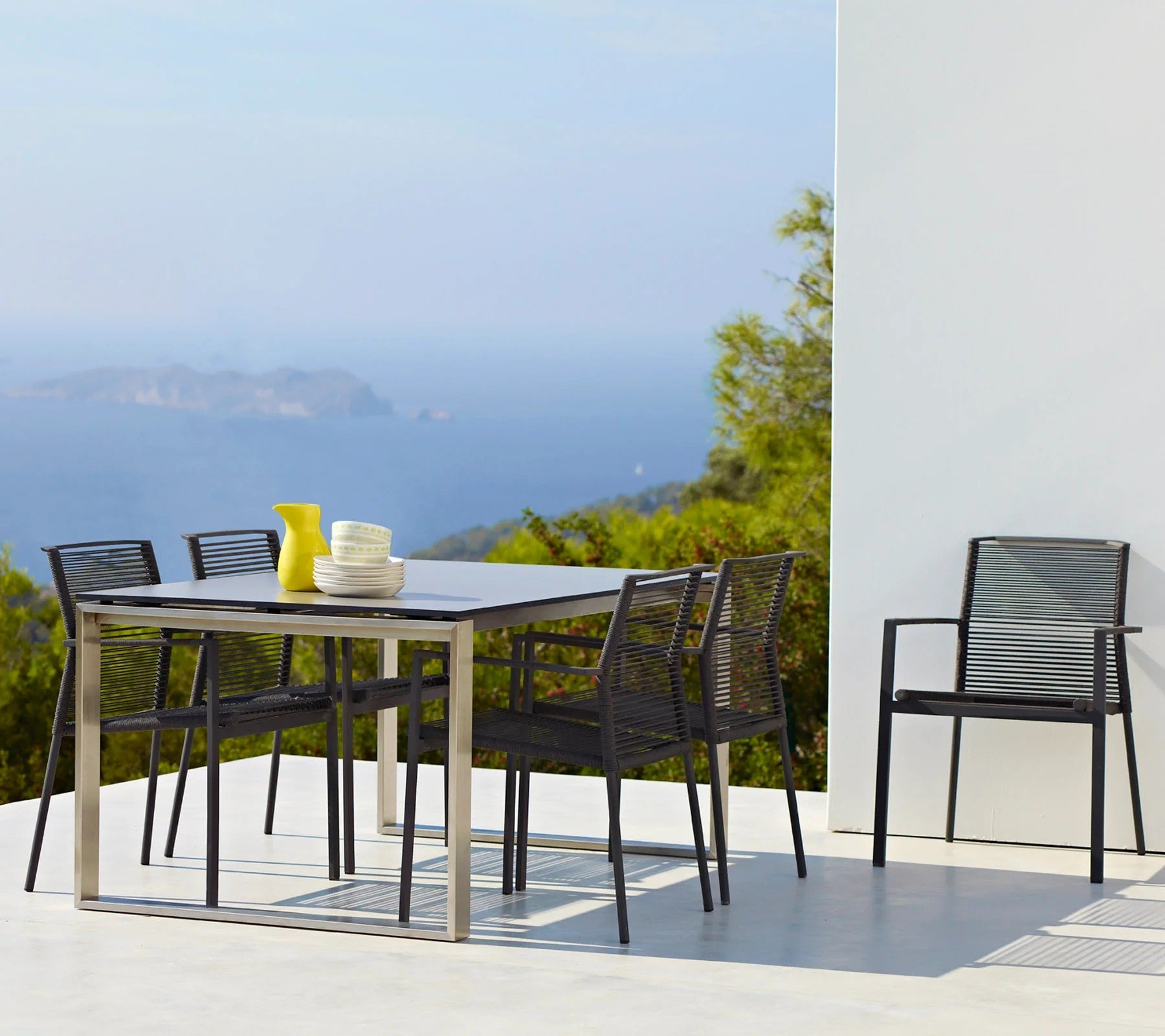 Cane-line Edge Stackable Armchair