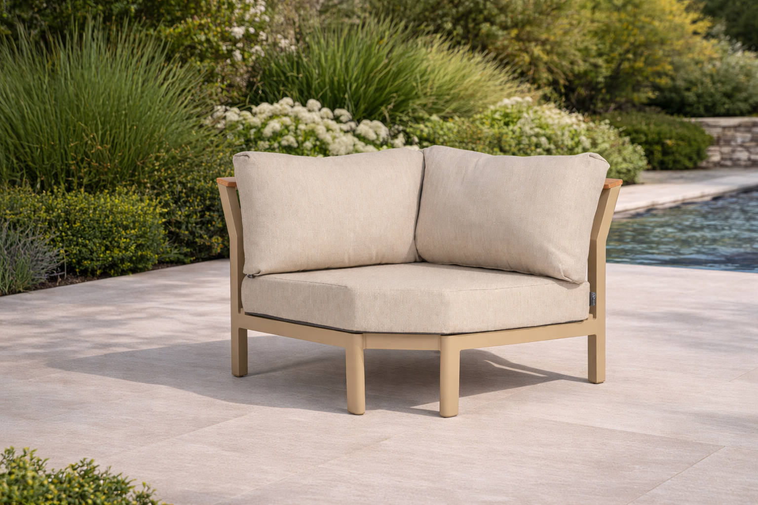 4 Seasons Outdoor Olivia 5 Seat Corner Group with Demi Coffee & Side Tables