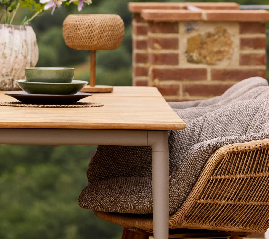 Cane-line Core Dining Tables