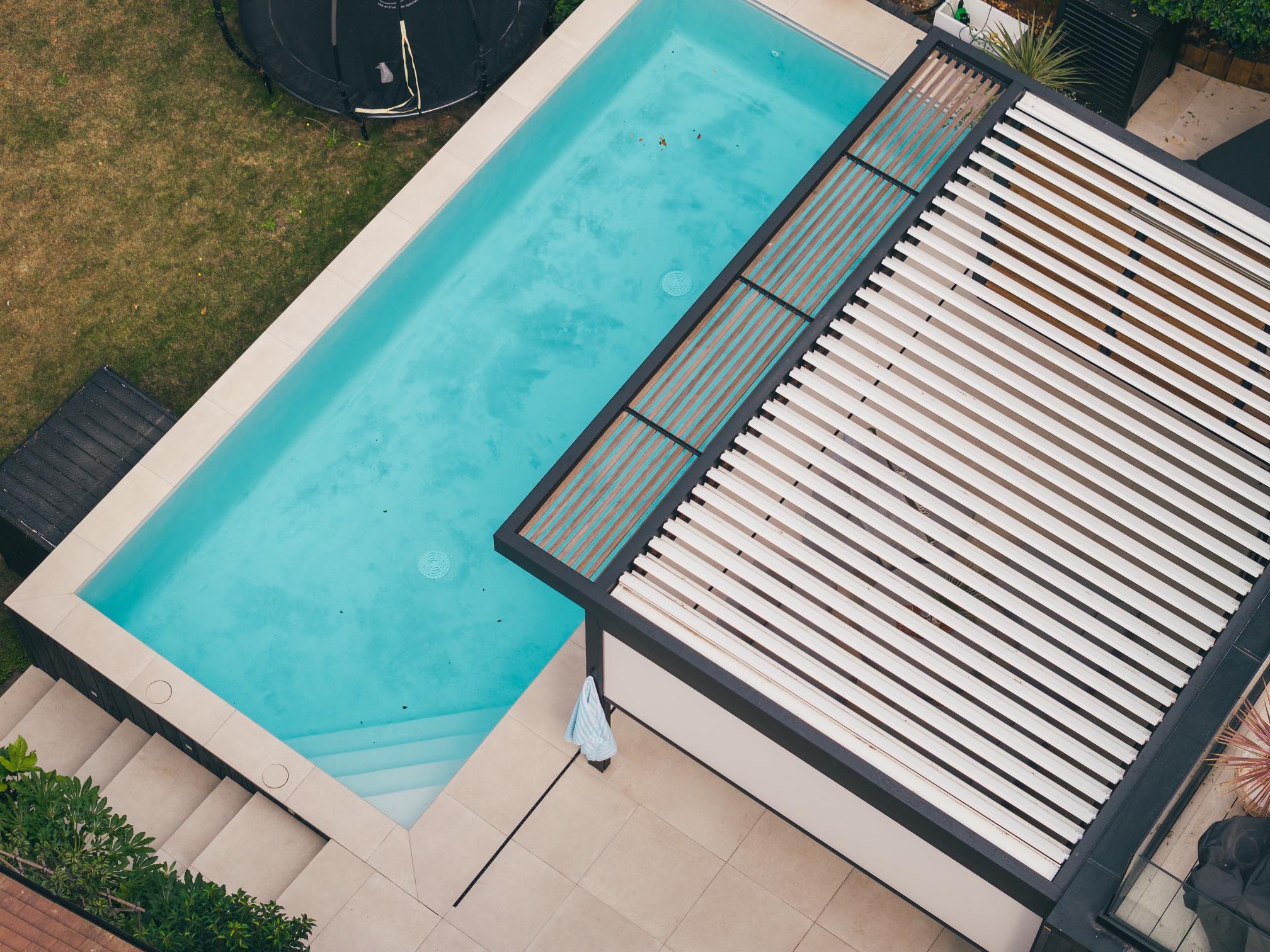 Modern Dual-colour Pool Side Umbris Pergola