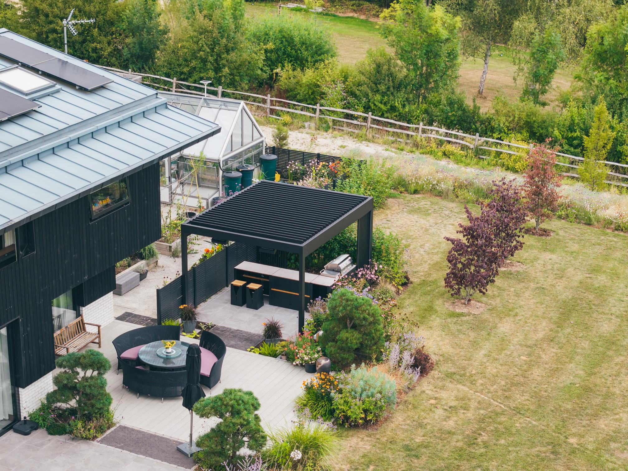 Free-standing Kitchen Garden Umbris Pergola