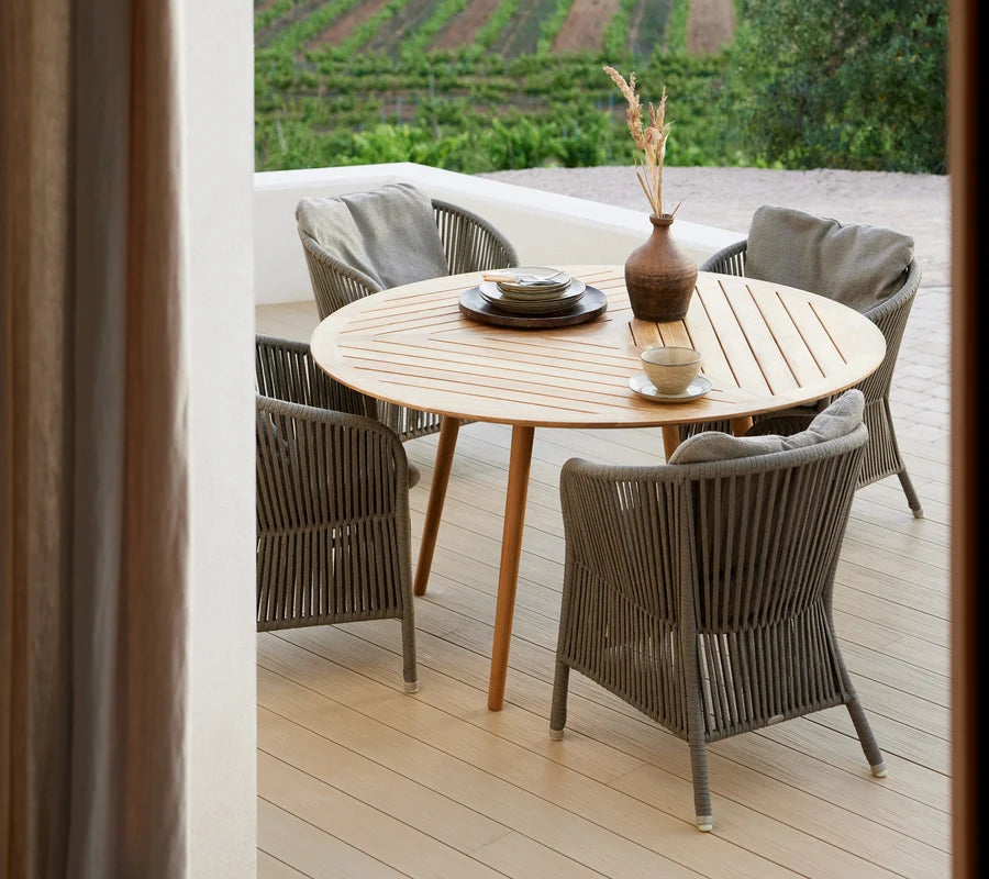 Cane-line Define Dining Tables