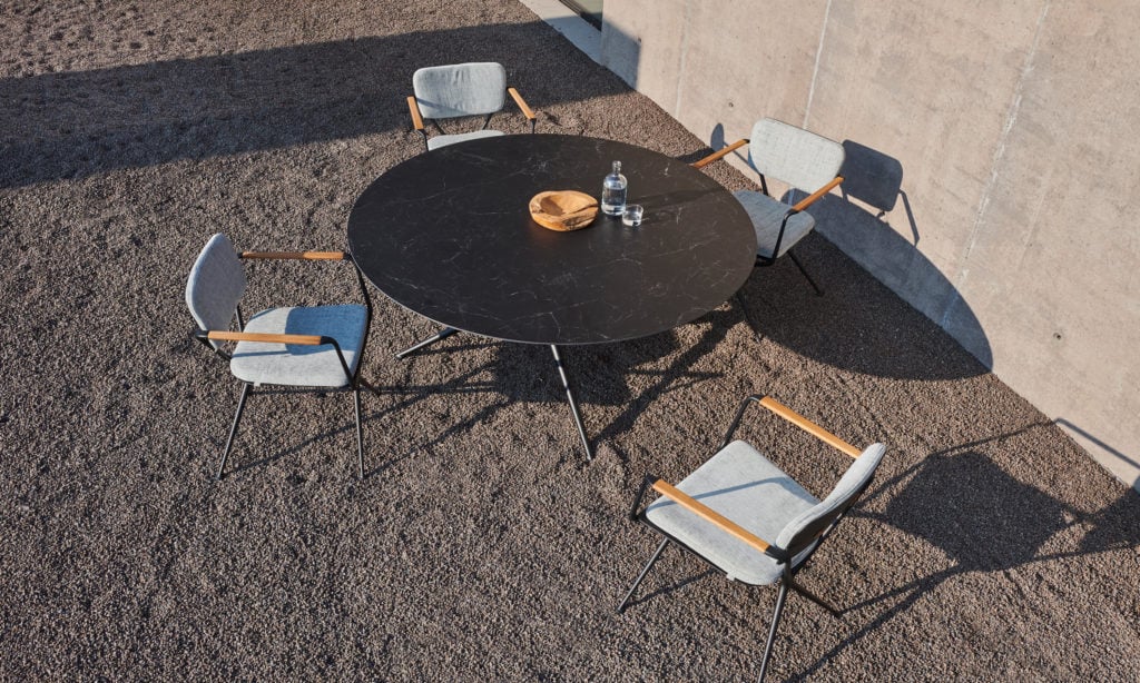 Exes Table Round Ø160 Cm Alu Legs Sand - Table Top Ceramic Pearl Grey