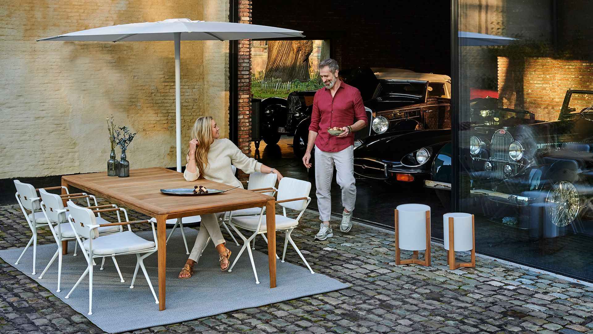 U-Nite Table 100x90cm Teak With Ceramic Tabletop In Terra Sabbia