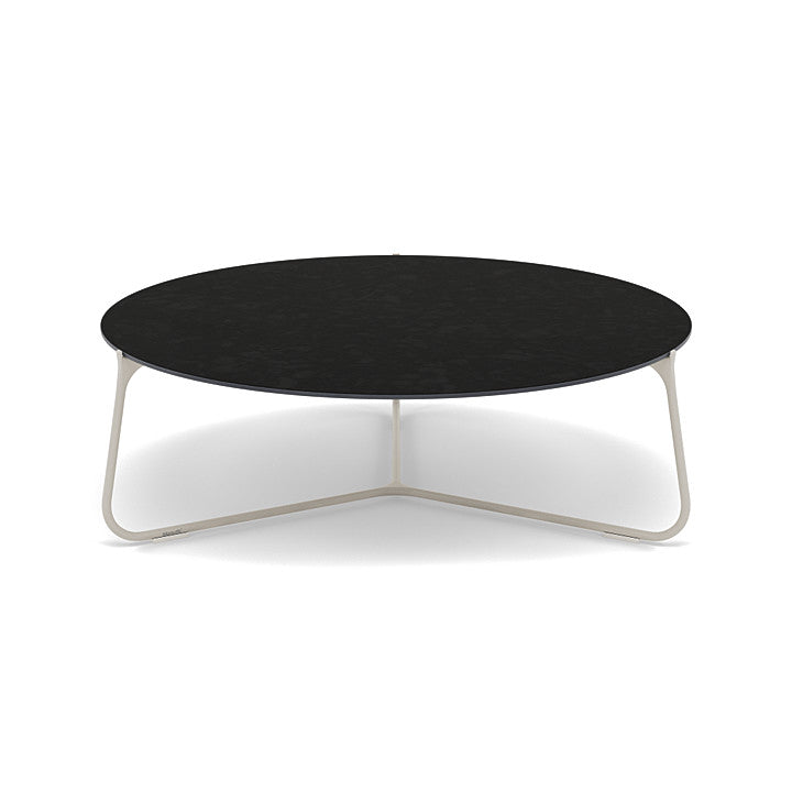 Manutti Mood Coffee Table With 100 cm width and 33 cm Height