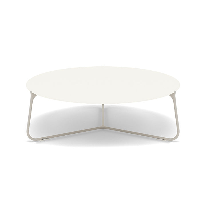 Manutti Mood Coffee Table With 100 cm width and 33 cm Height