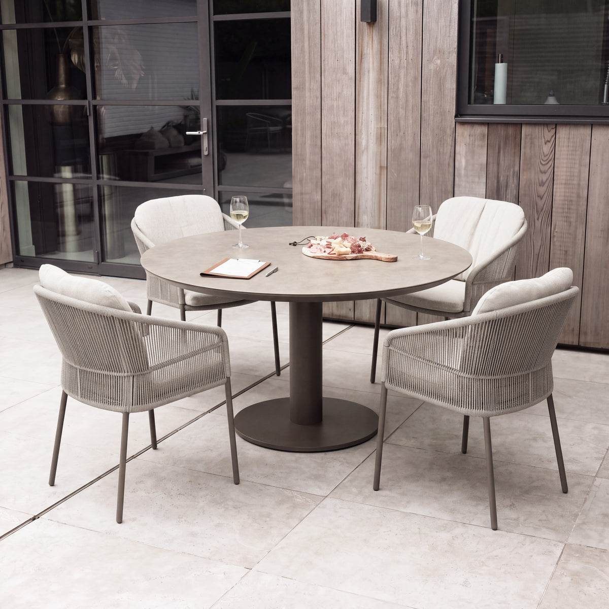 4 Seasons Outdoor Florence 4 Seat Sarah 120cm Round Ceramic Dining Table