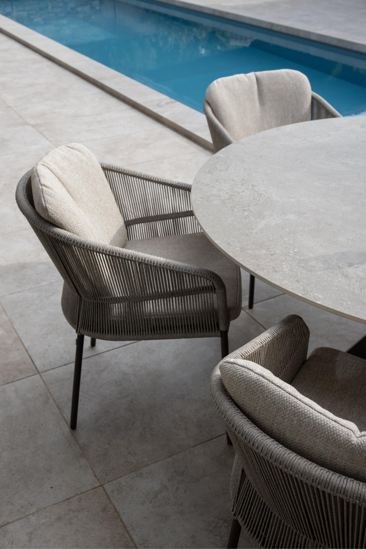 4 Seasons Outdoor Florence 2 Seat CPT60cm Round Ceramic Bistro Table