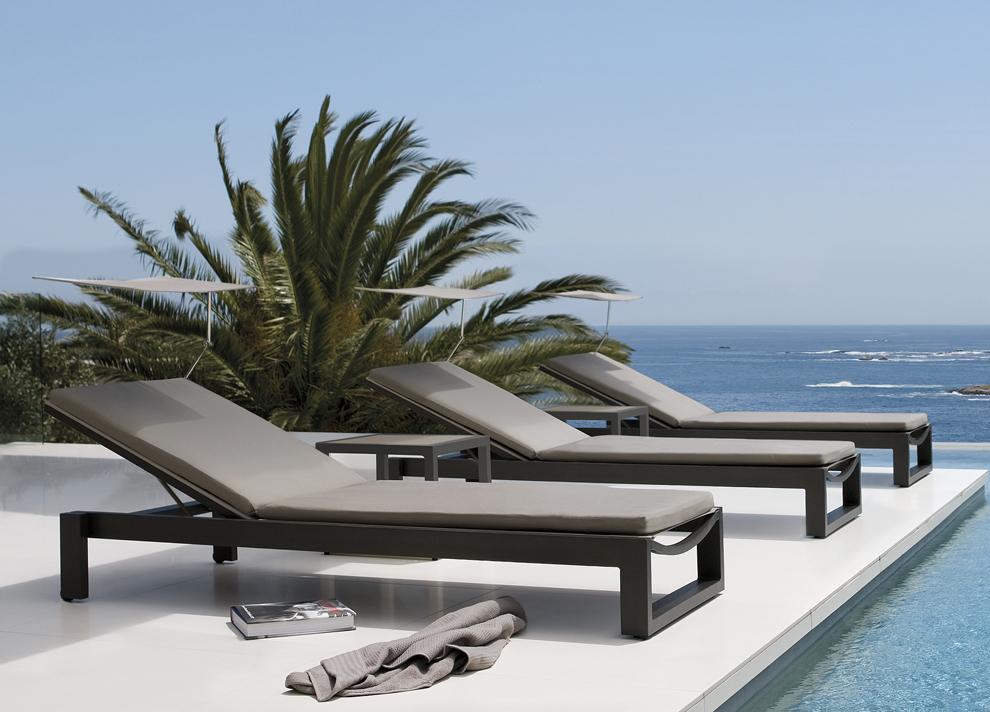 Manutti Fuse Sun lounger