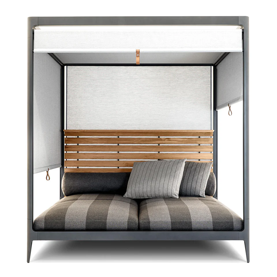 Gloster Grid Cabana with Teak Back & Screens
