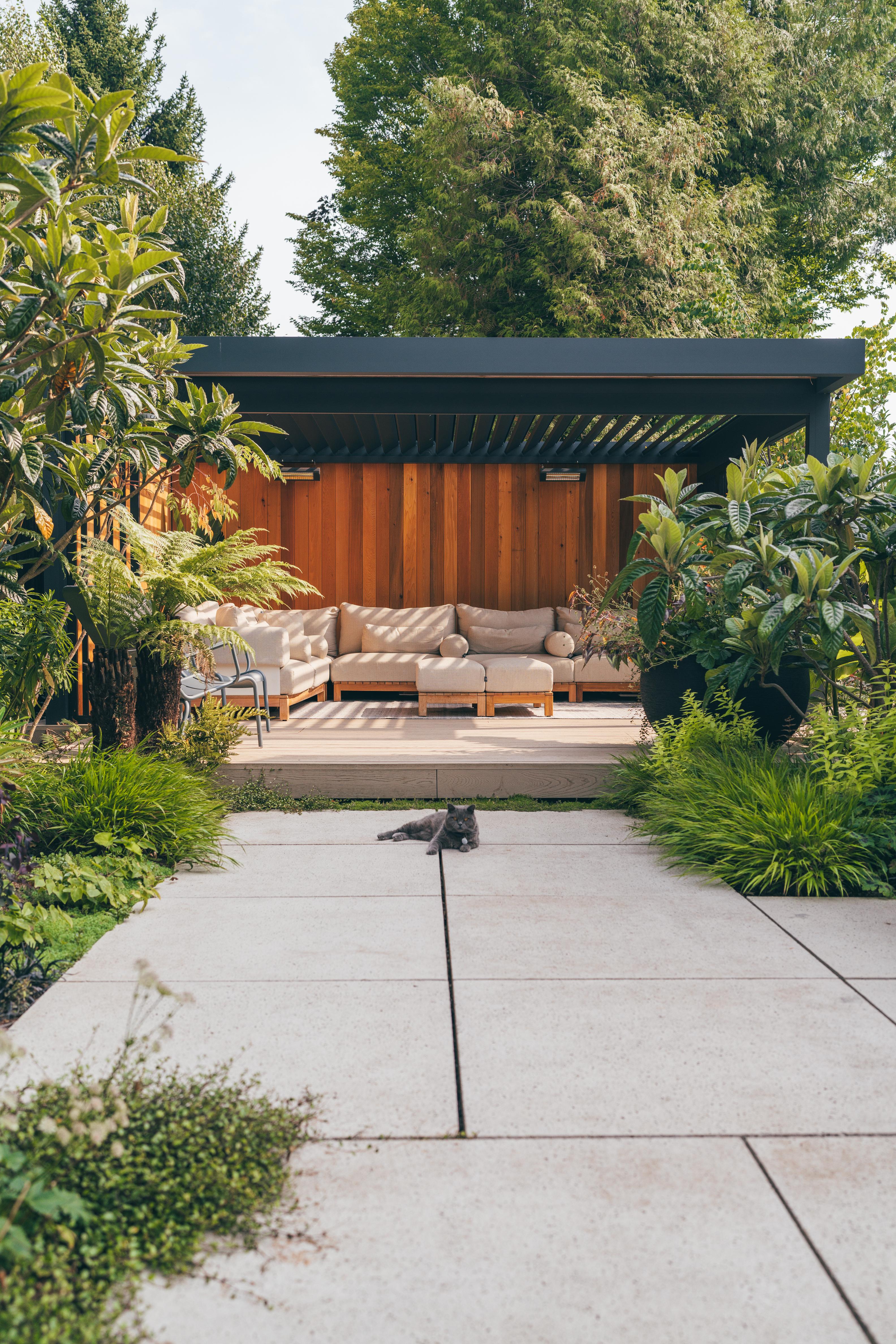 Free-standing Landscape Designer’s Umbris Pergola