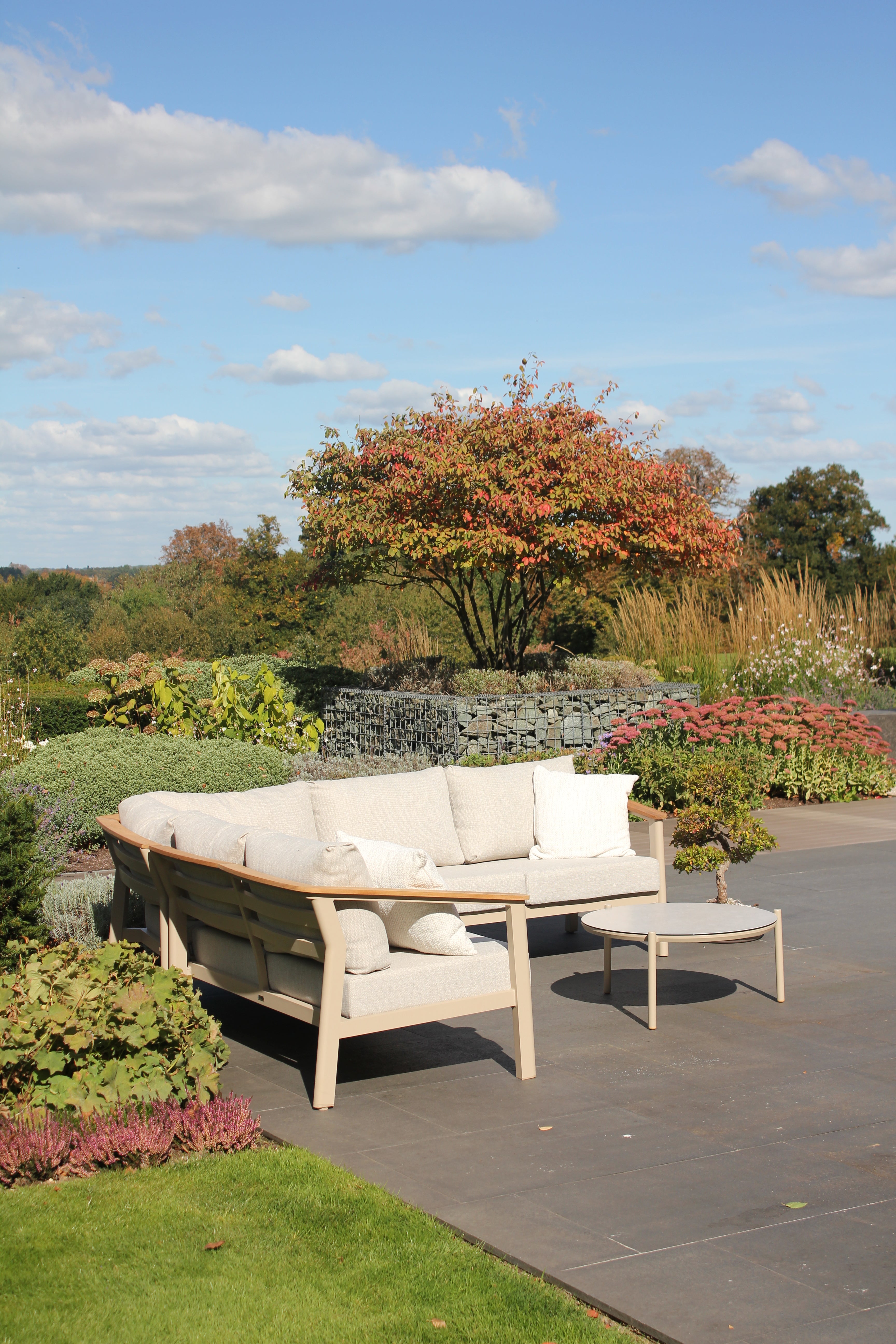 4 Seasons Outdoor Olivia modular latte XL corner with 3 cushions