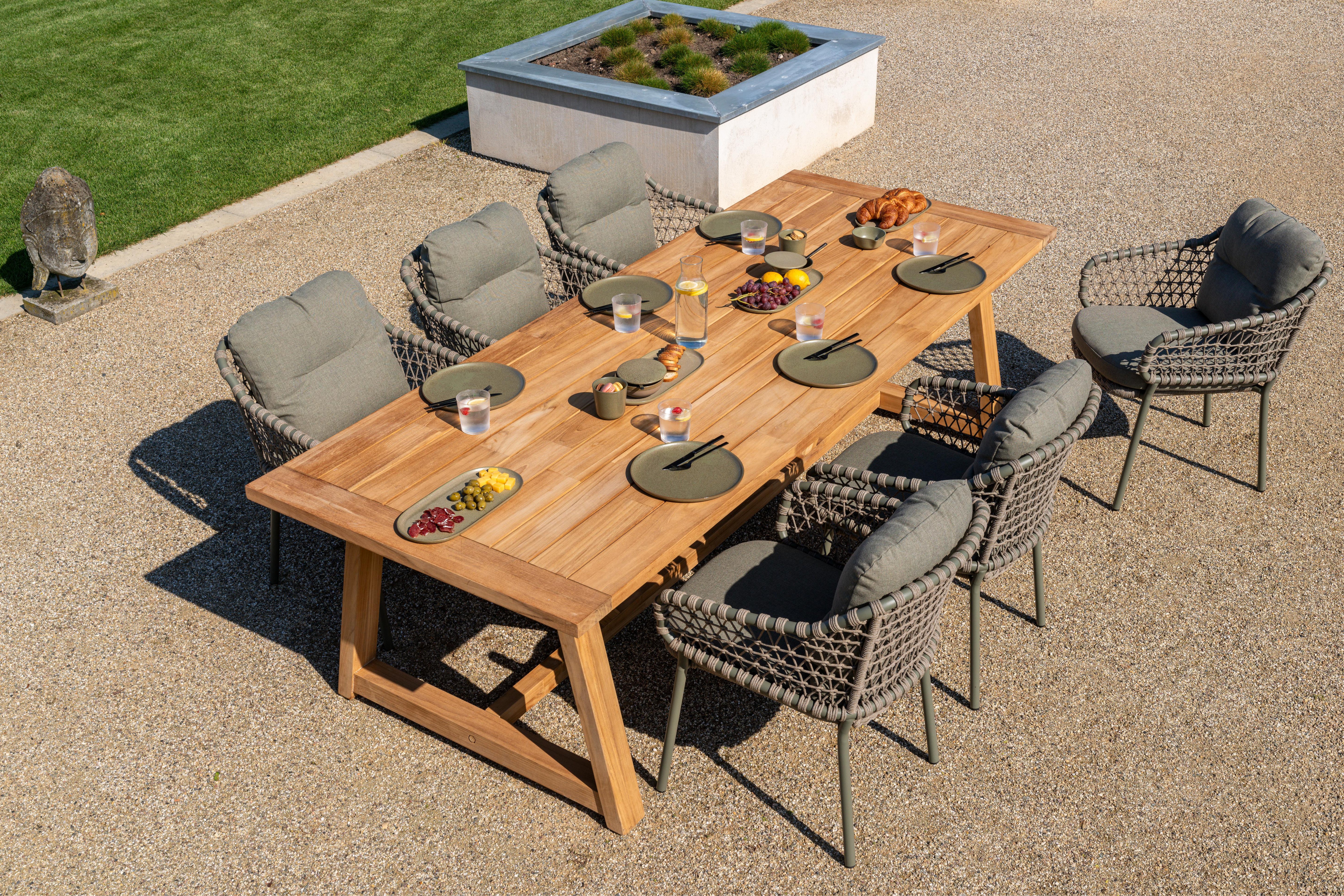 4 Seasons Outdoor Jura dining set Olive with Noah Natural Teak table 260x100 cm