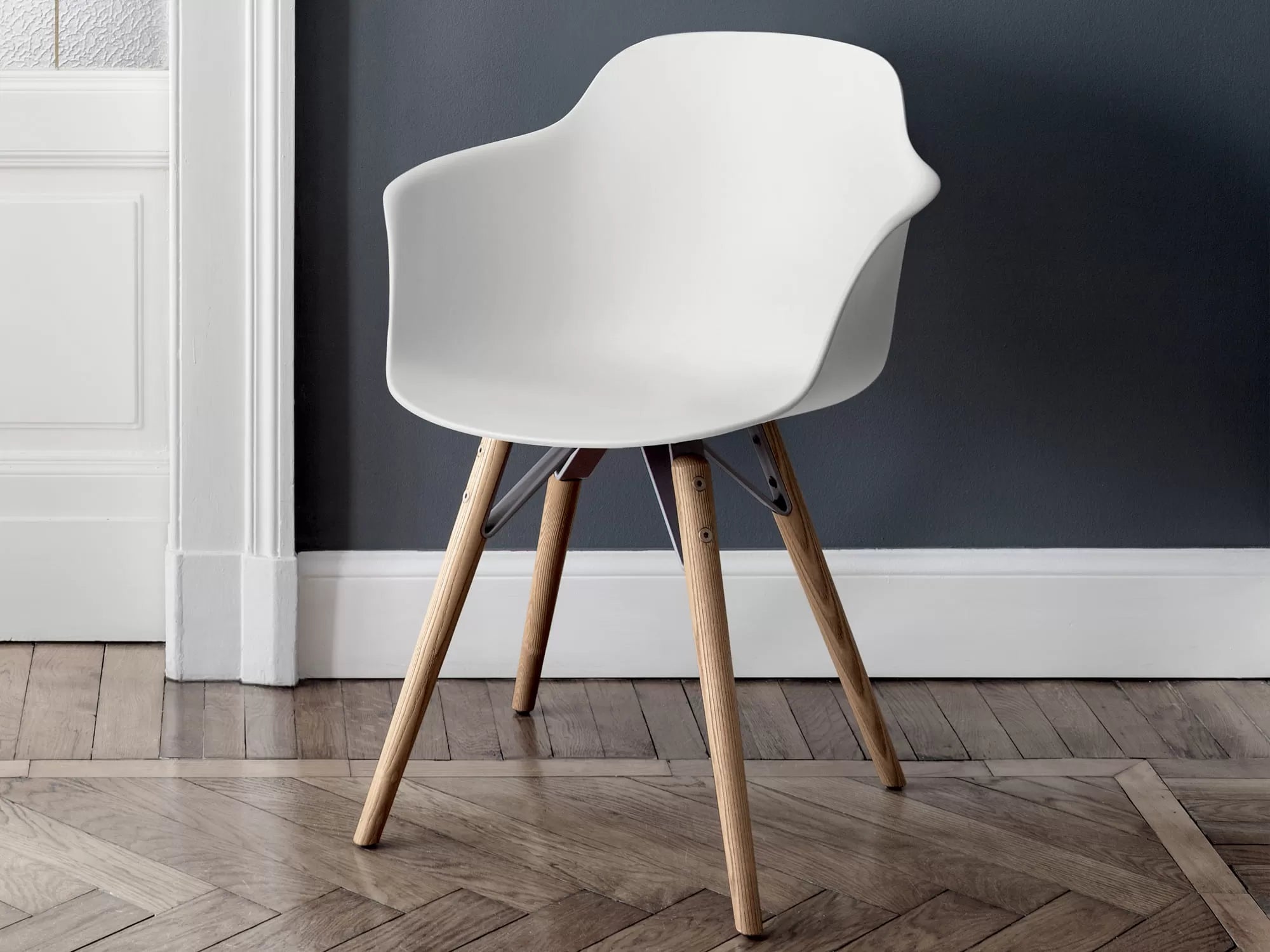 Bontempi Mood Dining Chair With Solid Wood Frame & Arms