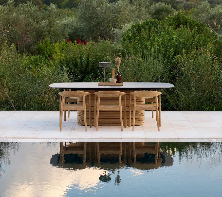 Cane-line Mellow dining tables
